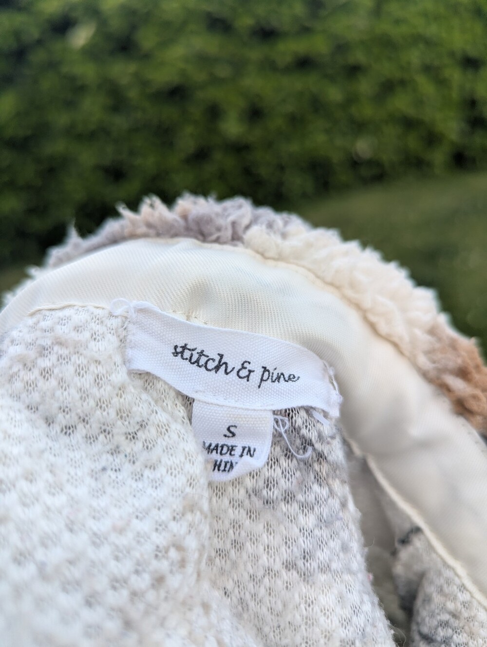 Sweater - Picture 3 of 3